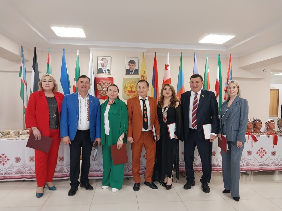 «Кĕмĕл сасă - 2025» конкурсра Пушкăртстан çамрăкĕсем çитĕнÿсемпе савăнтарнă