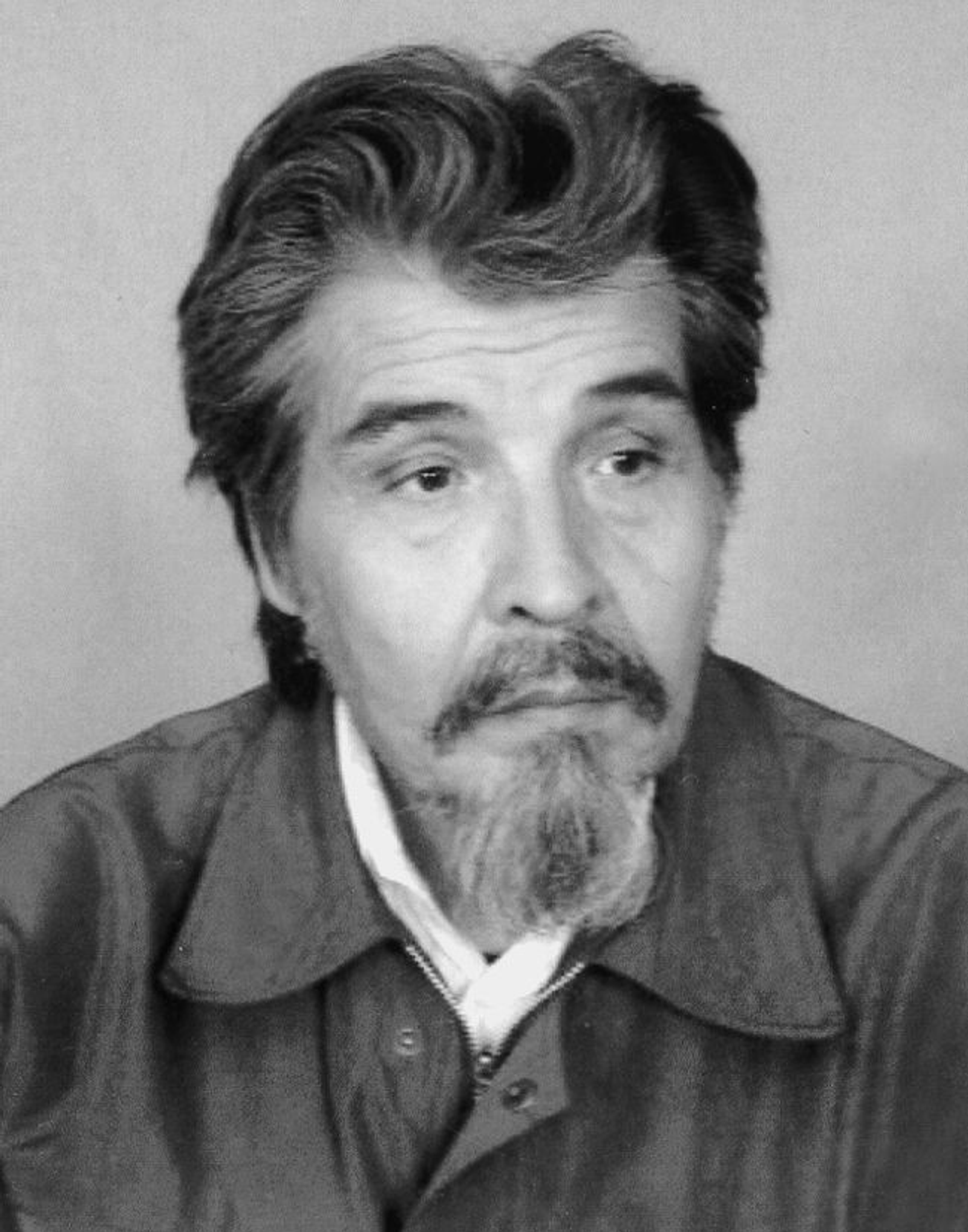 Виталий Енĕш çыравçă пиртен ĕмĕрлĕхех уйрăлса кайрĕ