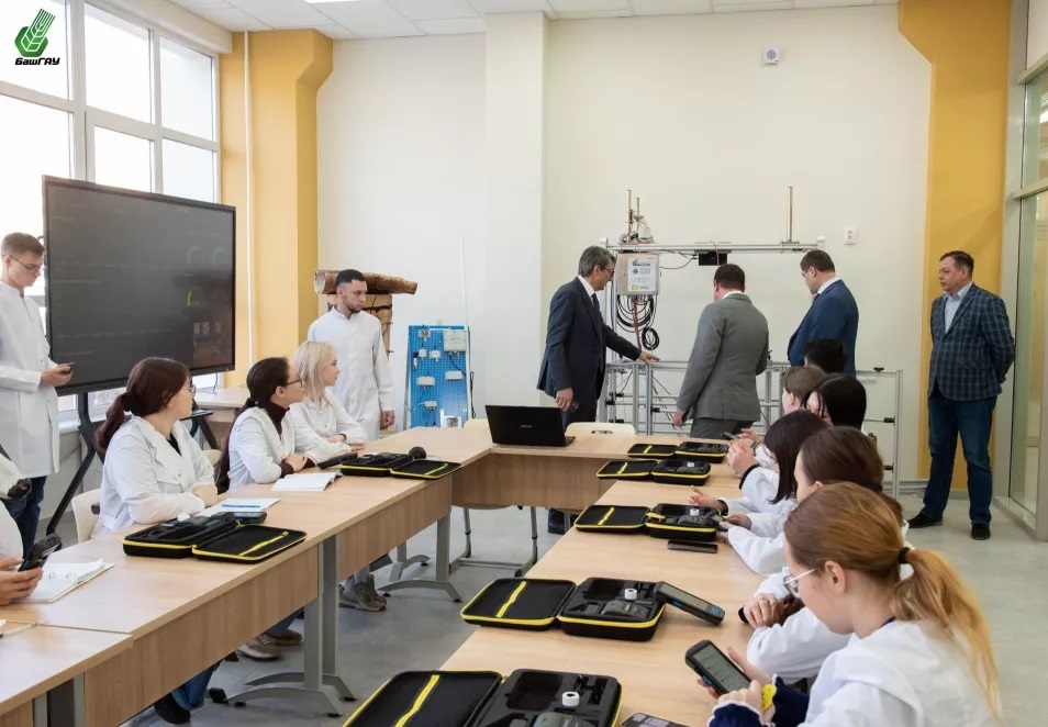 Пушкăрт аграри университетĕнче «Агронетика центрĕ» уçăлнă