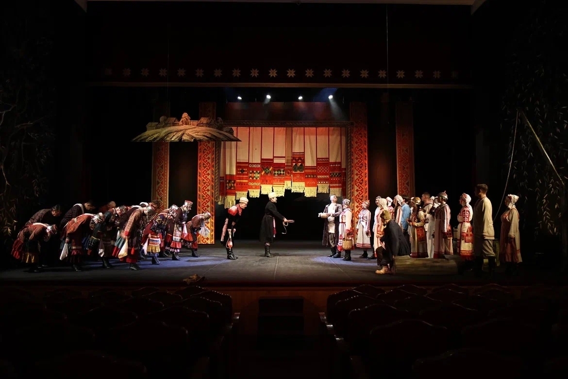 «Нарспи» çĕнĕрен сцена çине тухнă