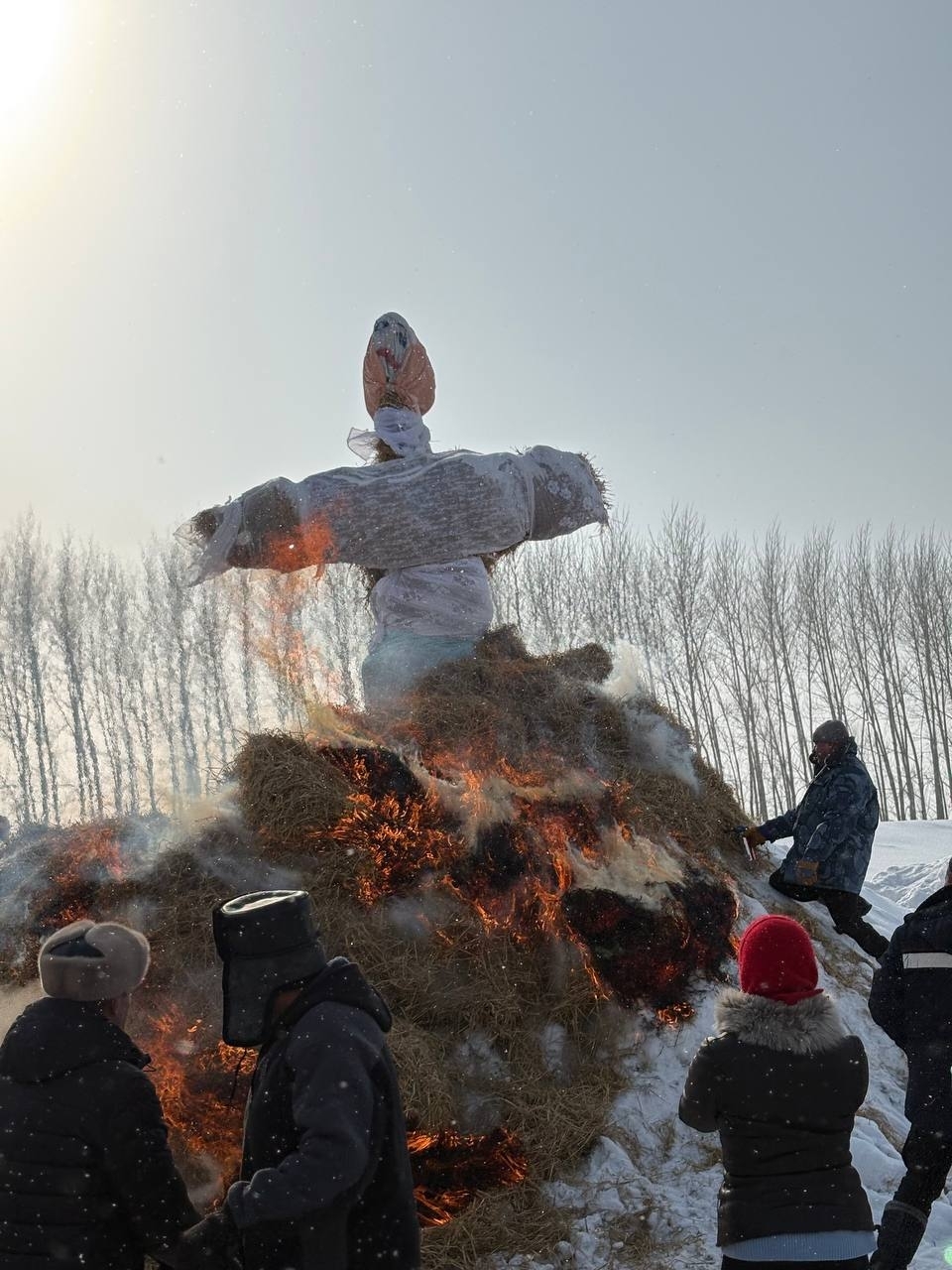 Çăварни уявĕнче СВОрисене те пулăшрăмăр