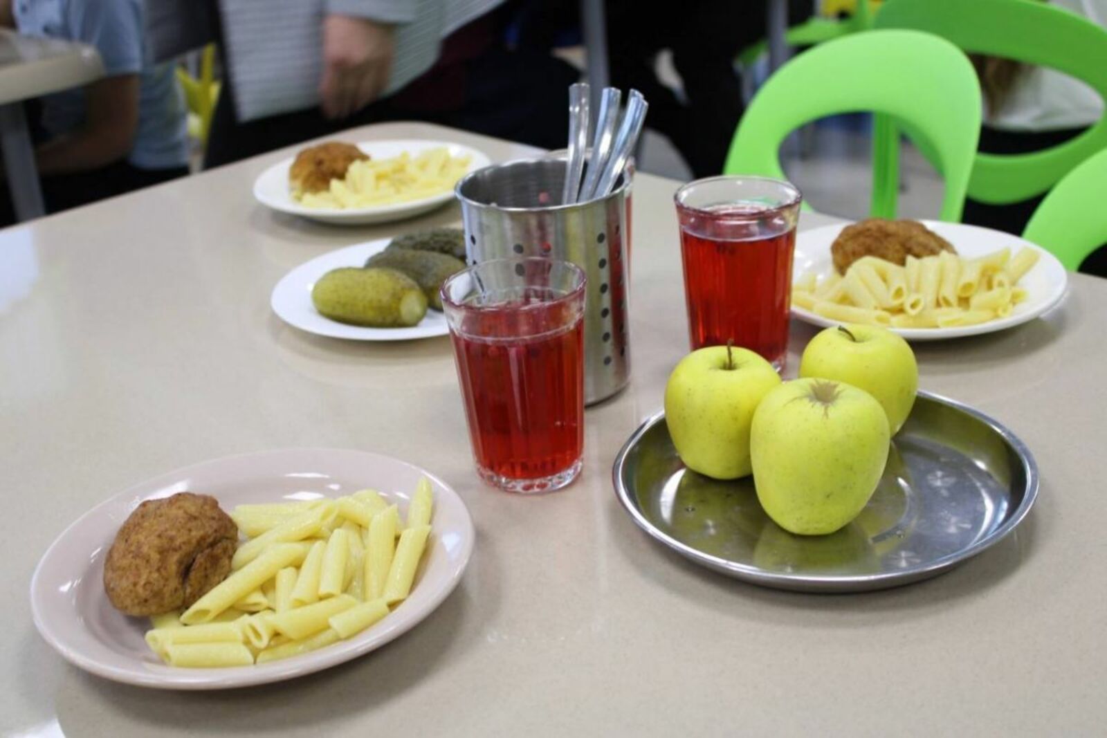 Пушкăртстанри обществăлла палата шкулсенчи социаллă апатланăва тĕрĕслет