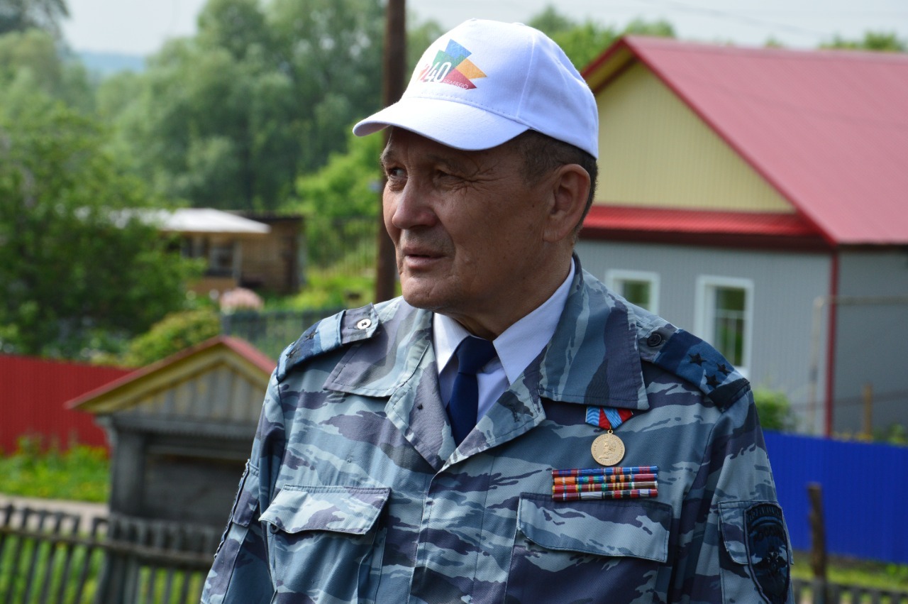 Борис Гордеев полковник  Минигали Шаймуратов орденне тивĕçнĕ