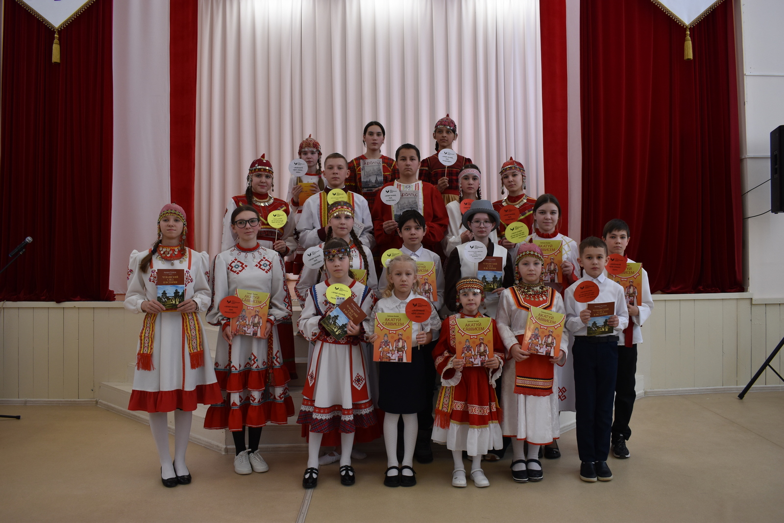 «Янравлă чĕрĕ сăмах» конкурс малалла тăсăлать