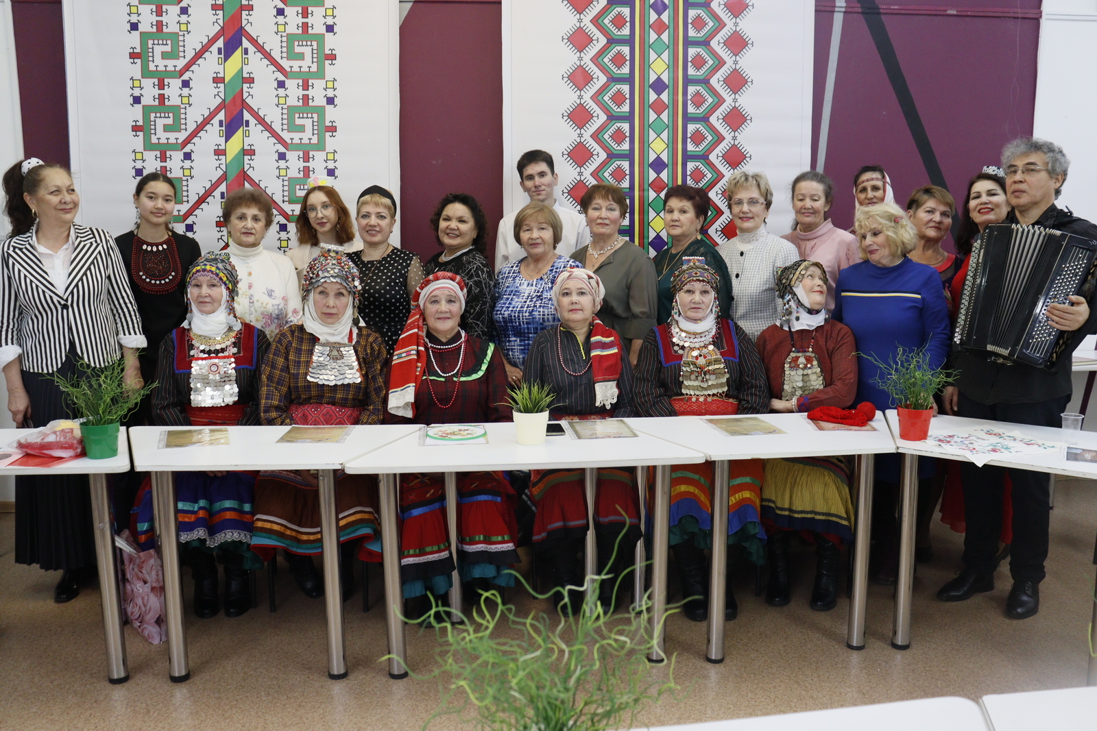 Манăн чĕлхе – туслăх чĕлхи