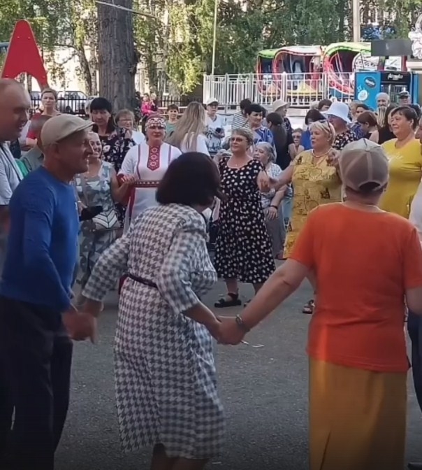 Çтерлĕри улах пысăк уява çаврăннă