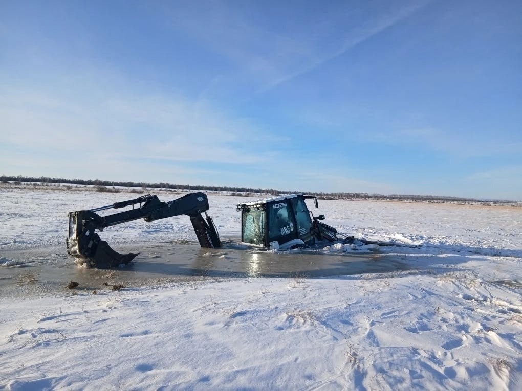 Пушкăртстанра виçĕ трактор кулĕре путнă