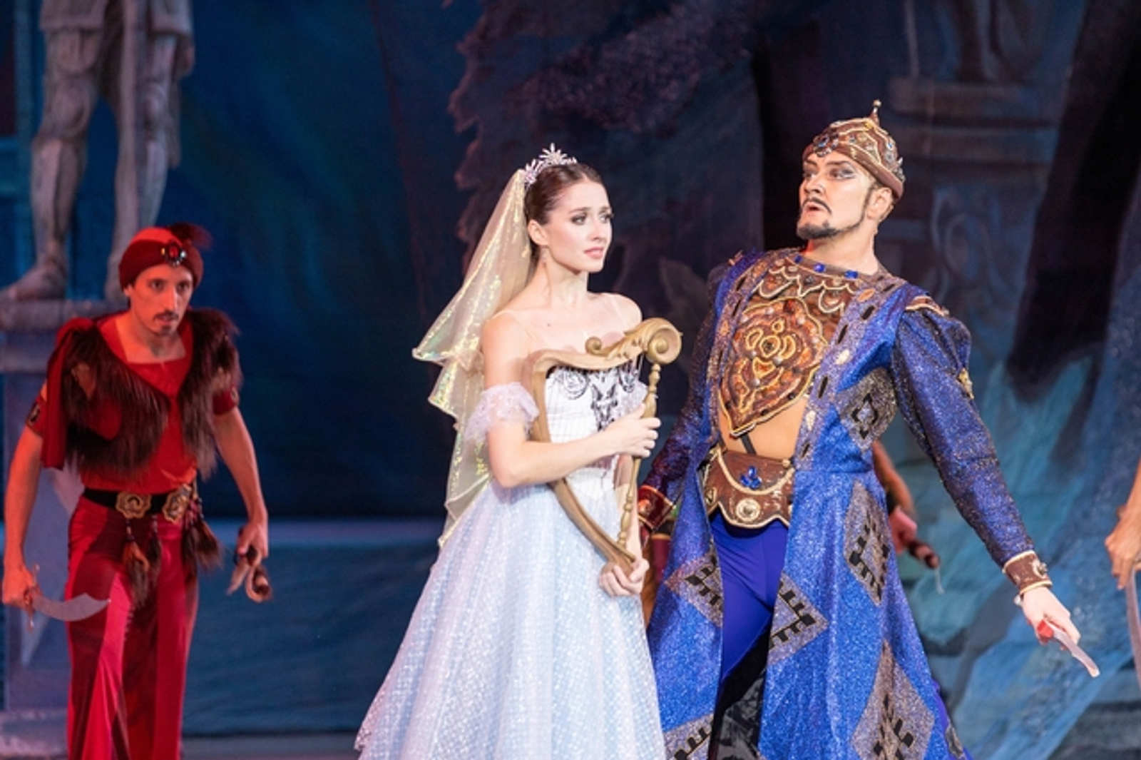 Пушкӑртстанри артистсем Шупашкара килӗҫ