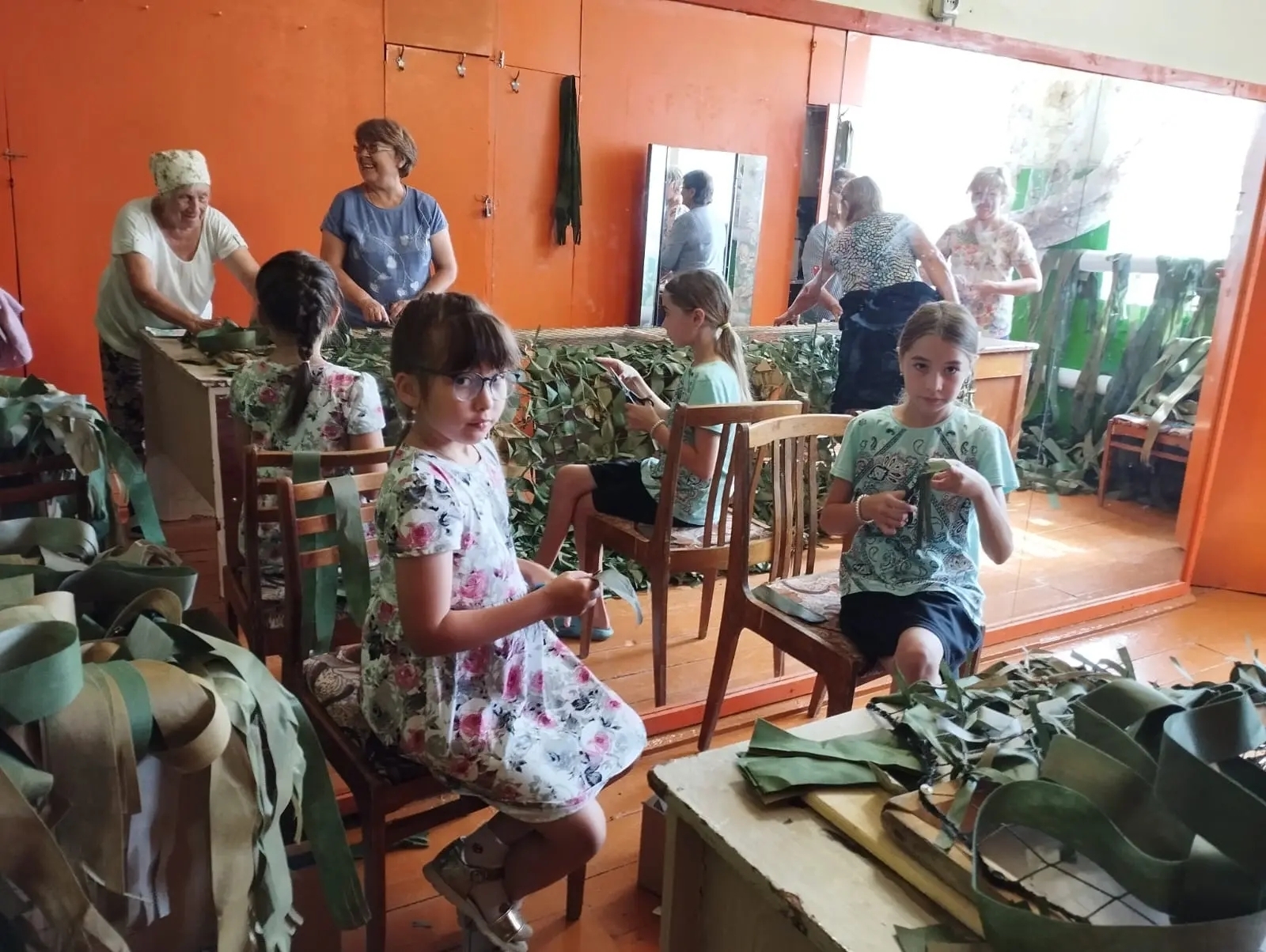 Пĕчĕк  те пысăк чĕреллĕ Ева çĕнтерĕве çывхартма пулăшать