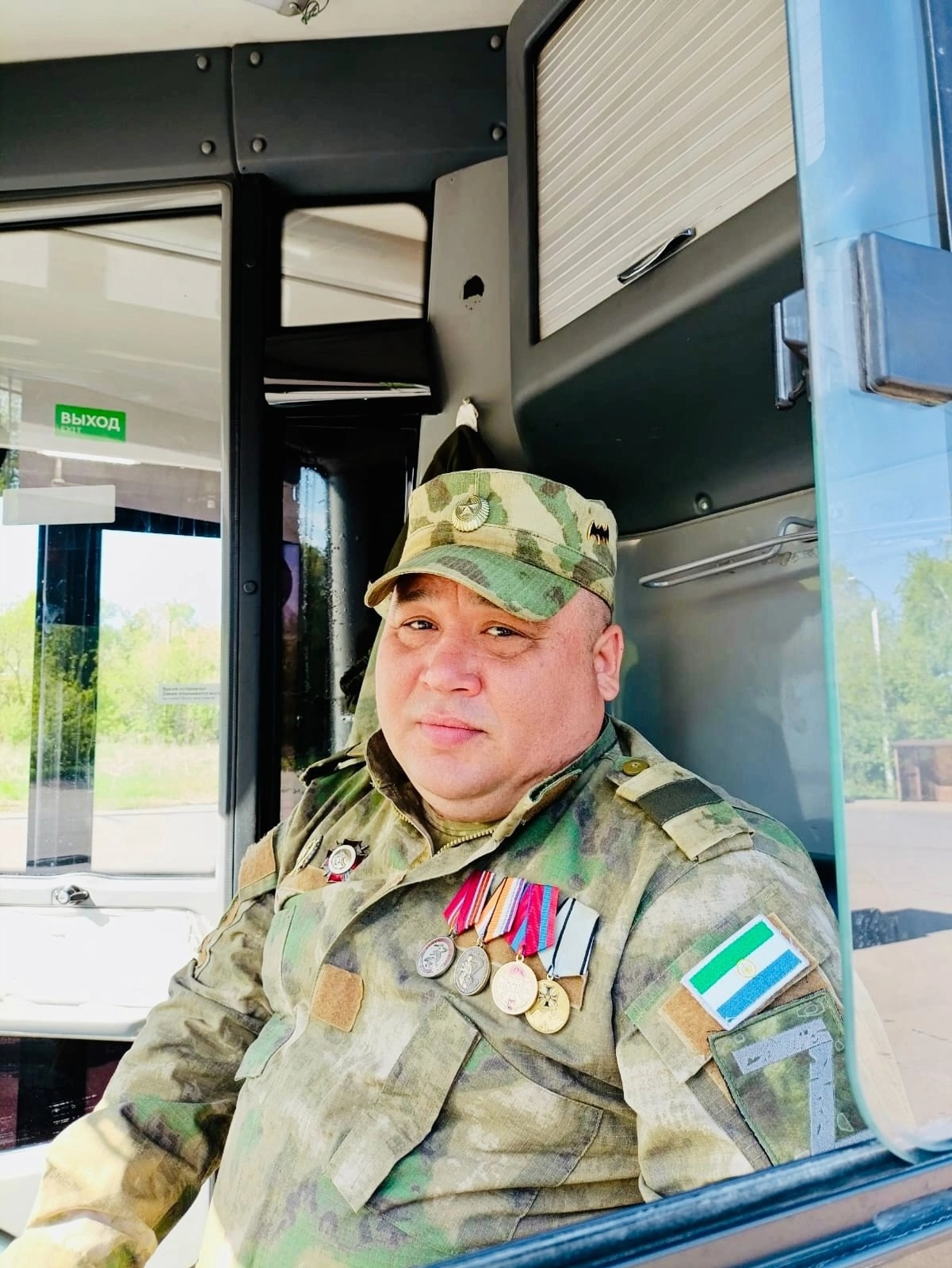 Çтерлĕре автобус водителĕ çар тумне тăхăнса ĕçе тухнă