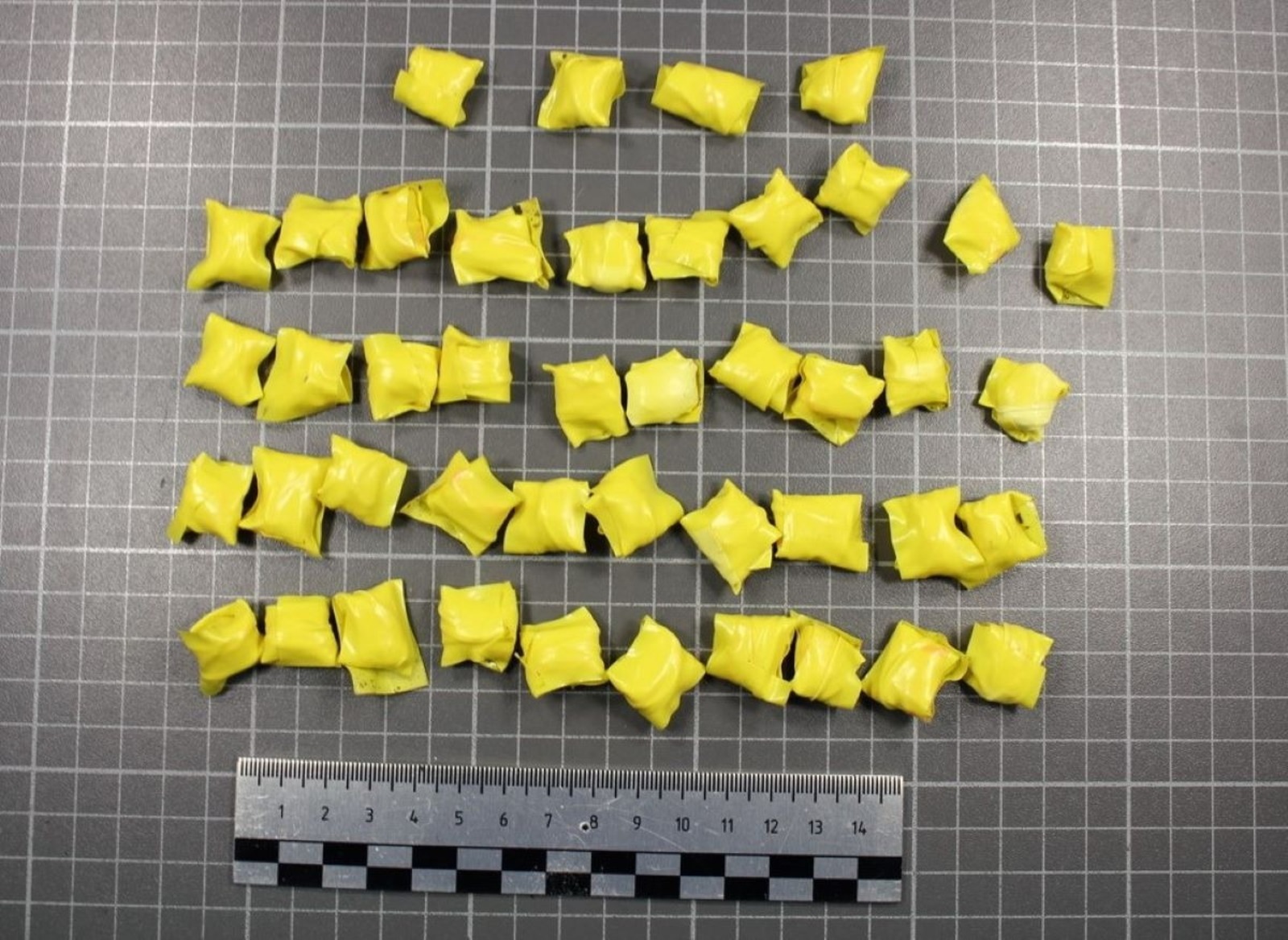 Наркотиксемпе суту-илÿ тунăшăн 20  çула тĕрмене хупĕç