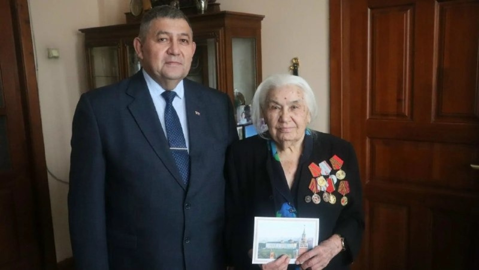 Ĕпхÿре пурăнакан вăрăм ĕмĕрлĕ кинемее Владимир Путин саламланă