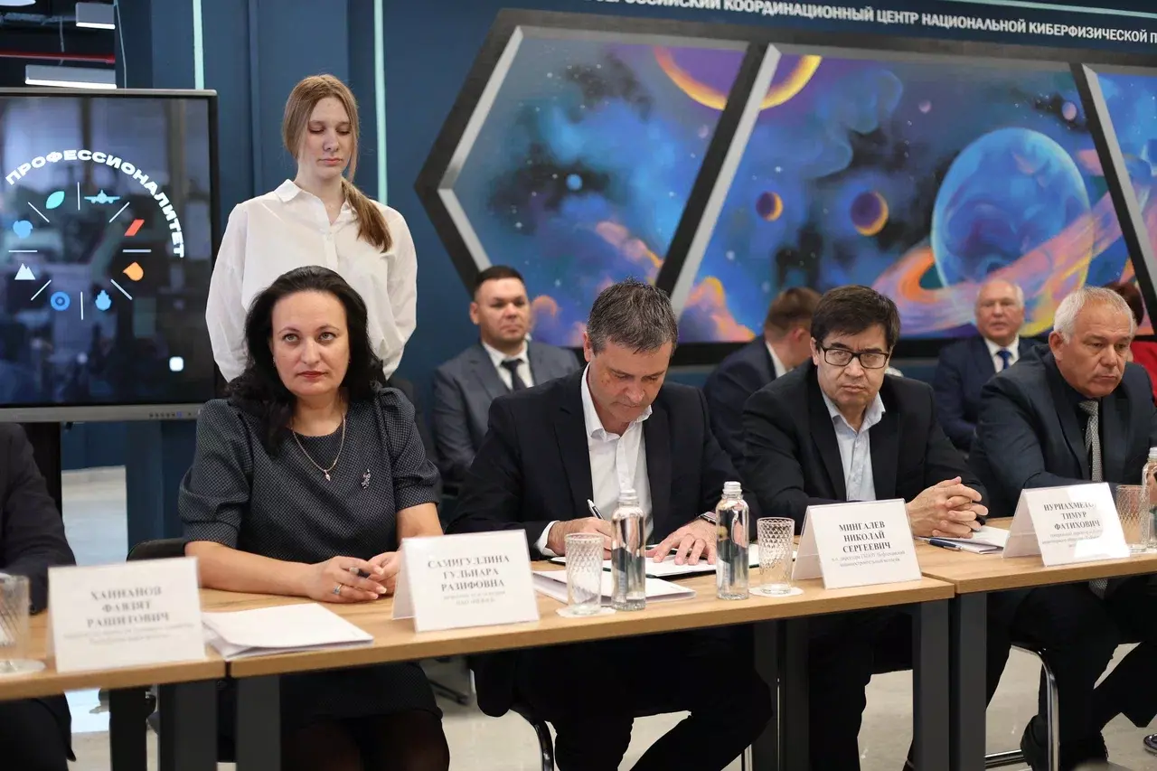 Подписали соглашения об открытии в 2026 году кластеров федерального проекта