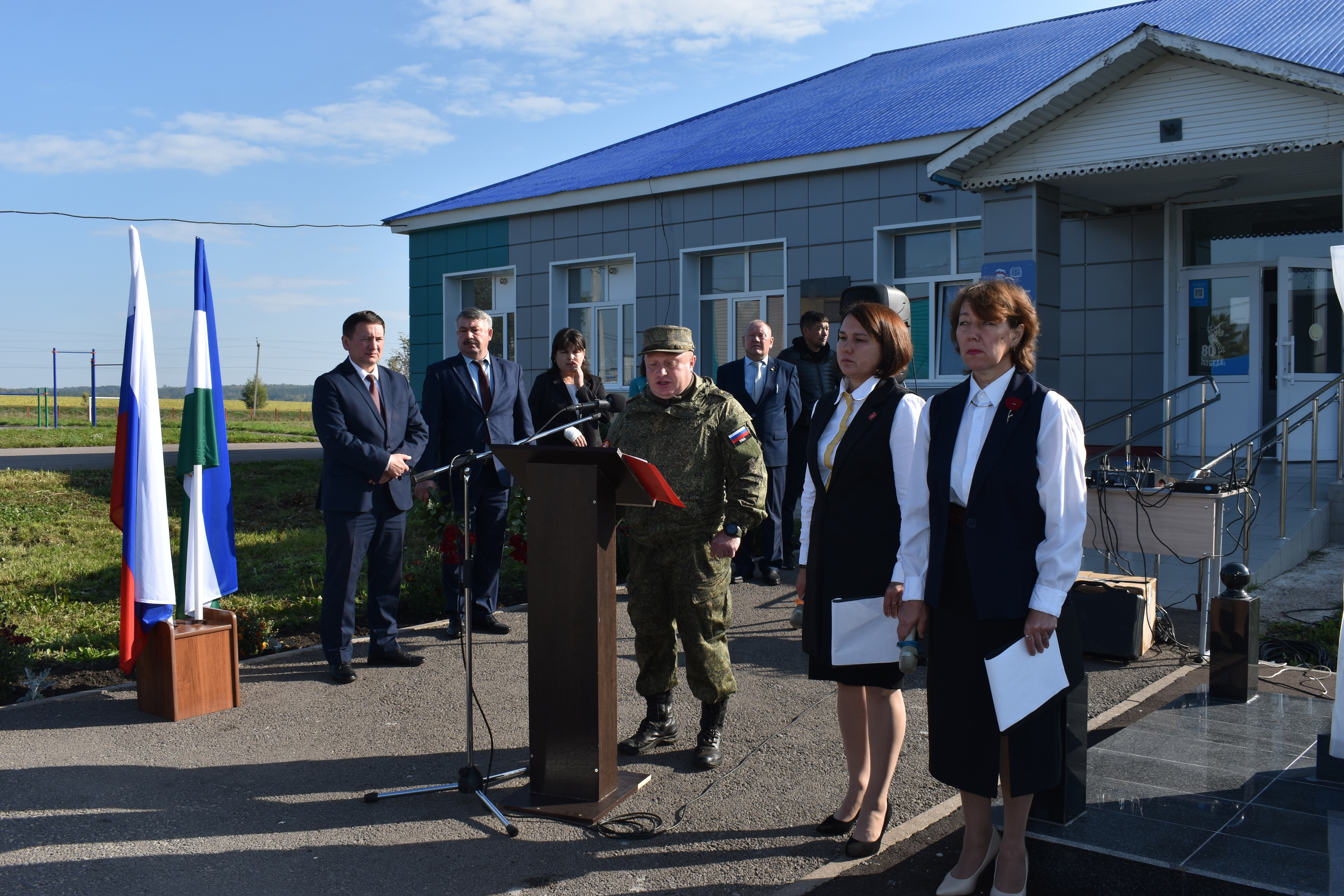 Пилĕк выпускникăн паттăрлăхĕ  Пишкайăн шкул историне кĕрсе юлчĕ