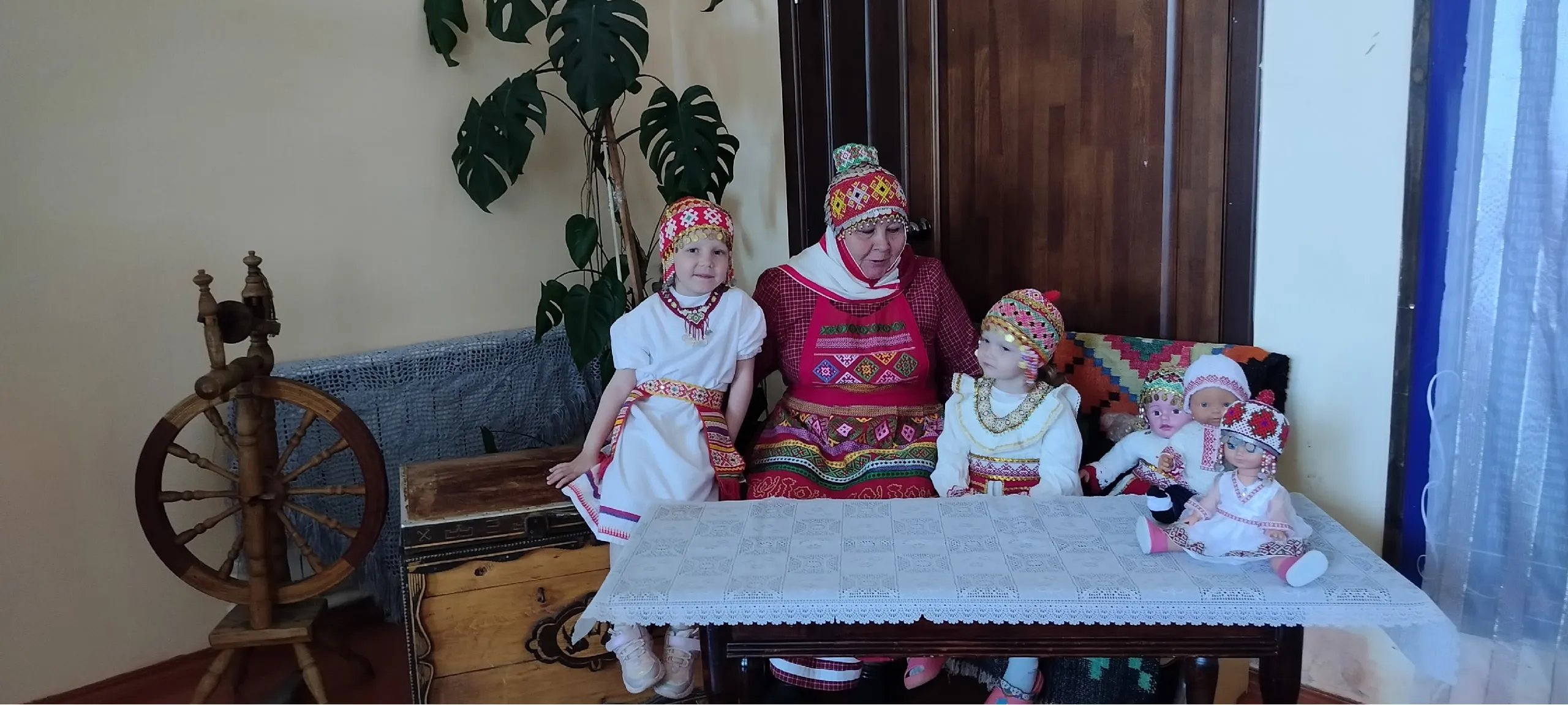 Асаннен арчине уçар, унта мĕн пуррине пăхар