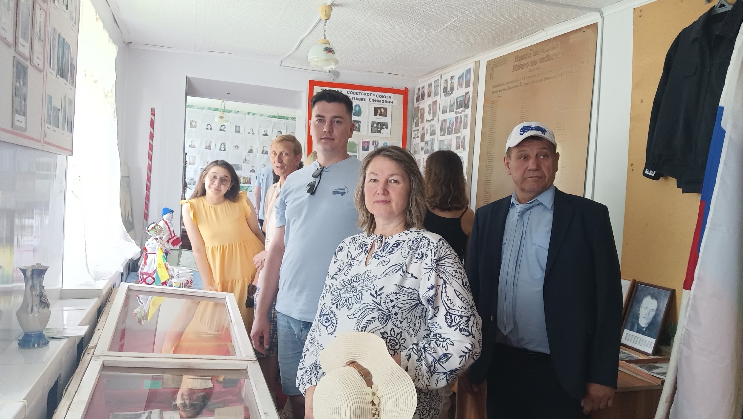 Тăванлăх тĕлпулăва йыхравларĕ