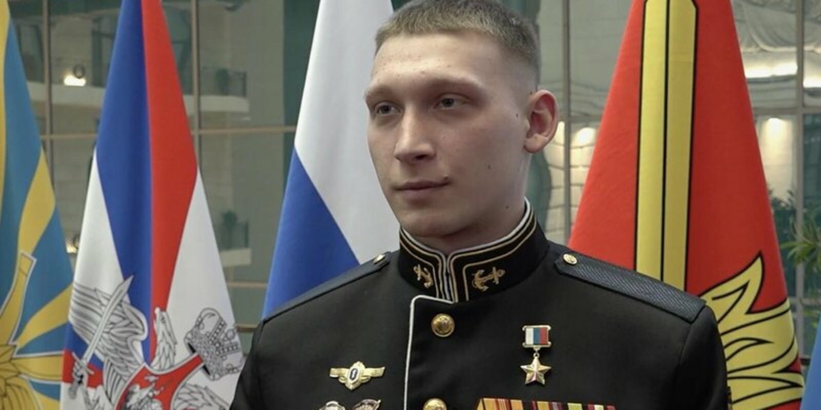 Вун тăххăрти каччă Раççей Геройĕ ята тивĕçнĕ