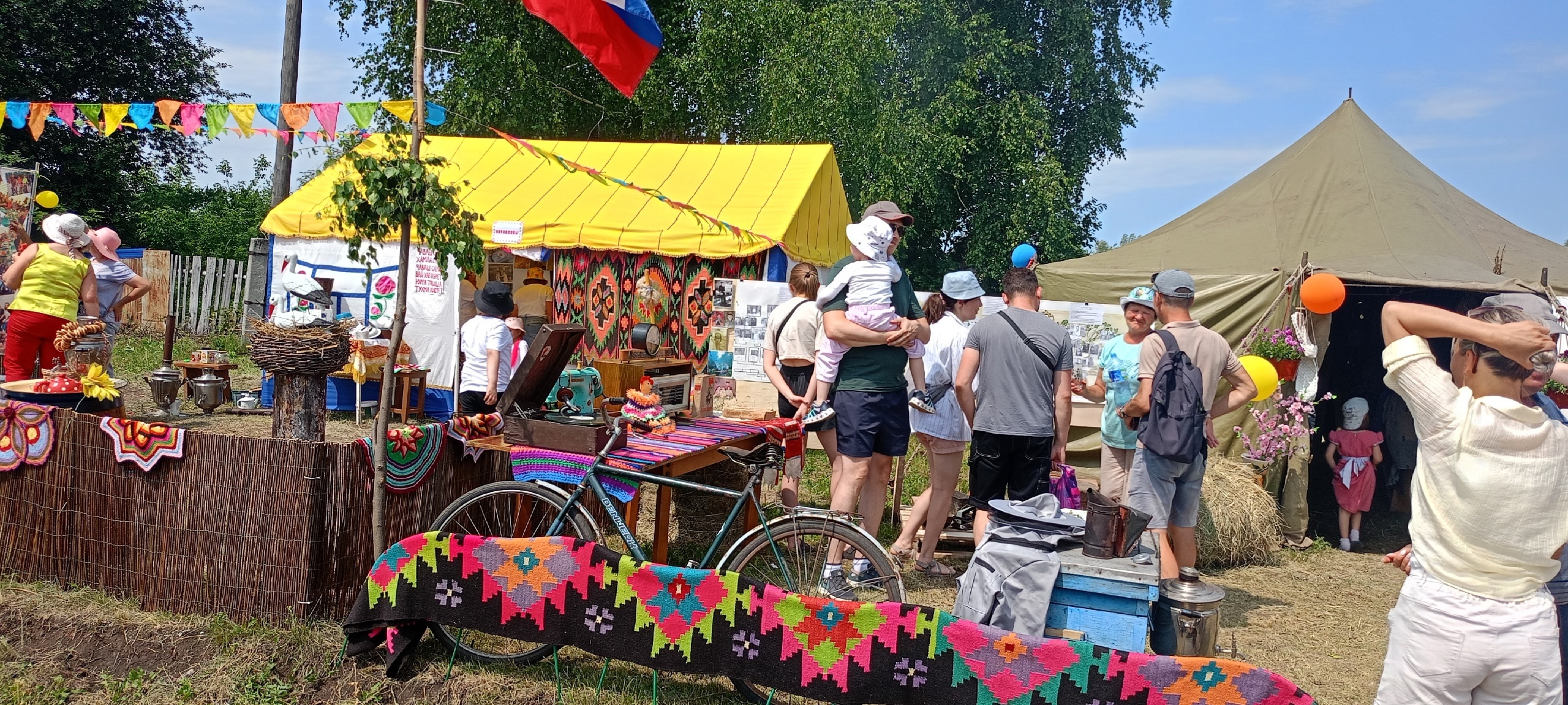 Асавпуç ялĕн çыннисемпе мăнаçланатăп