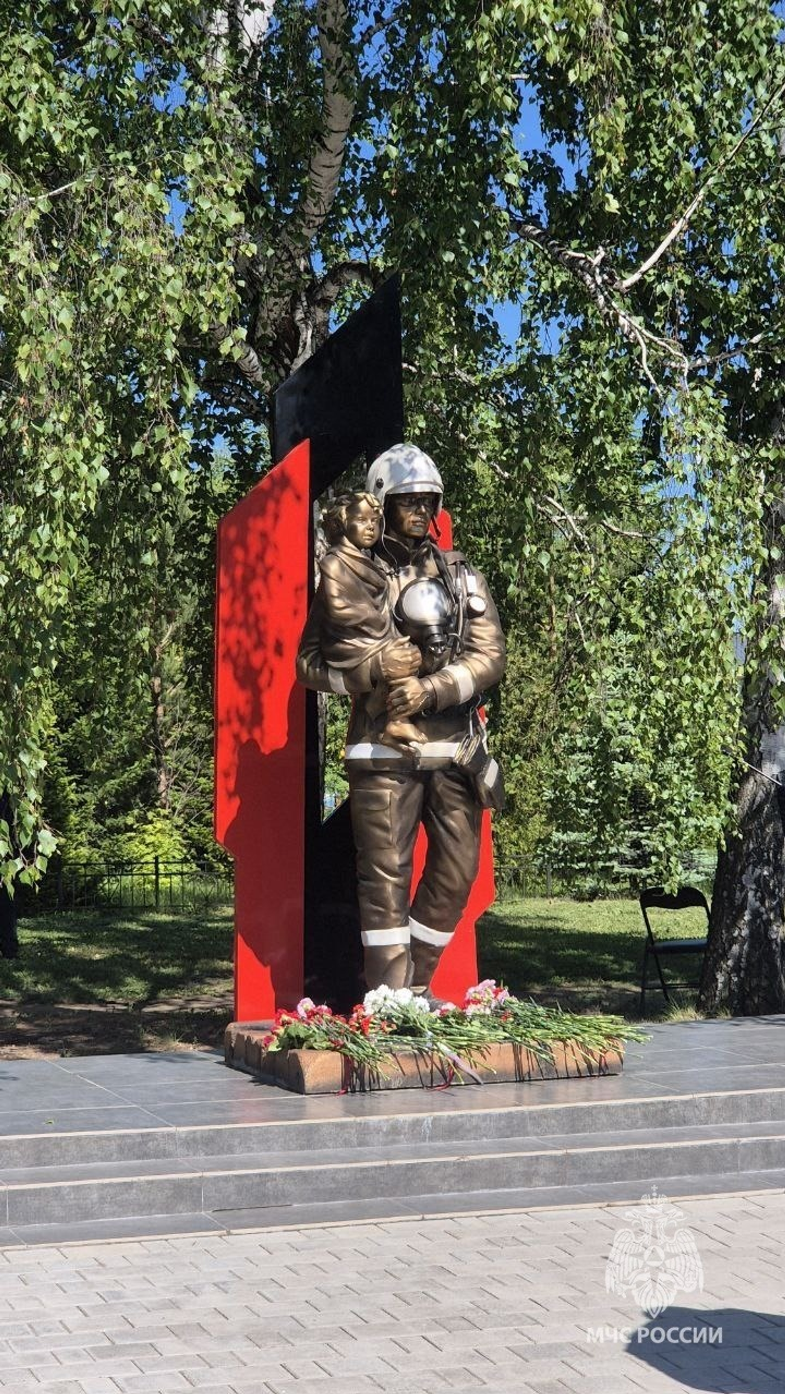 Туймазăра «Пушарçăсемпе çăлавçăсен» палăкне уçнă