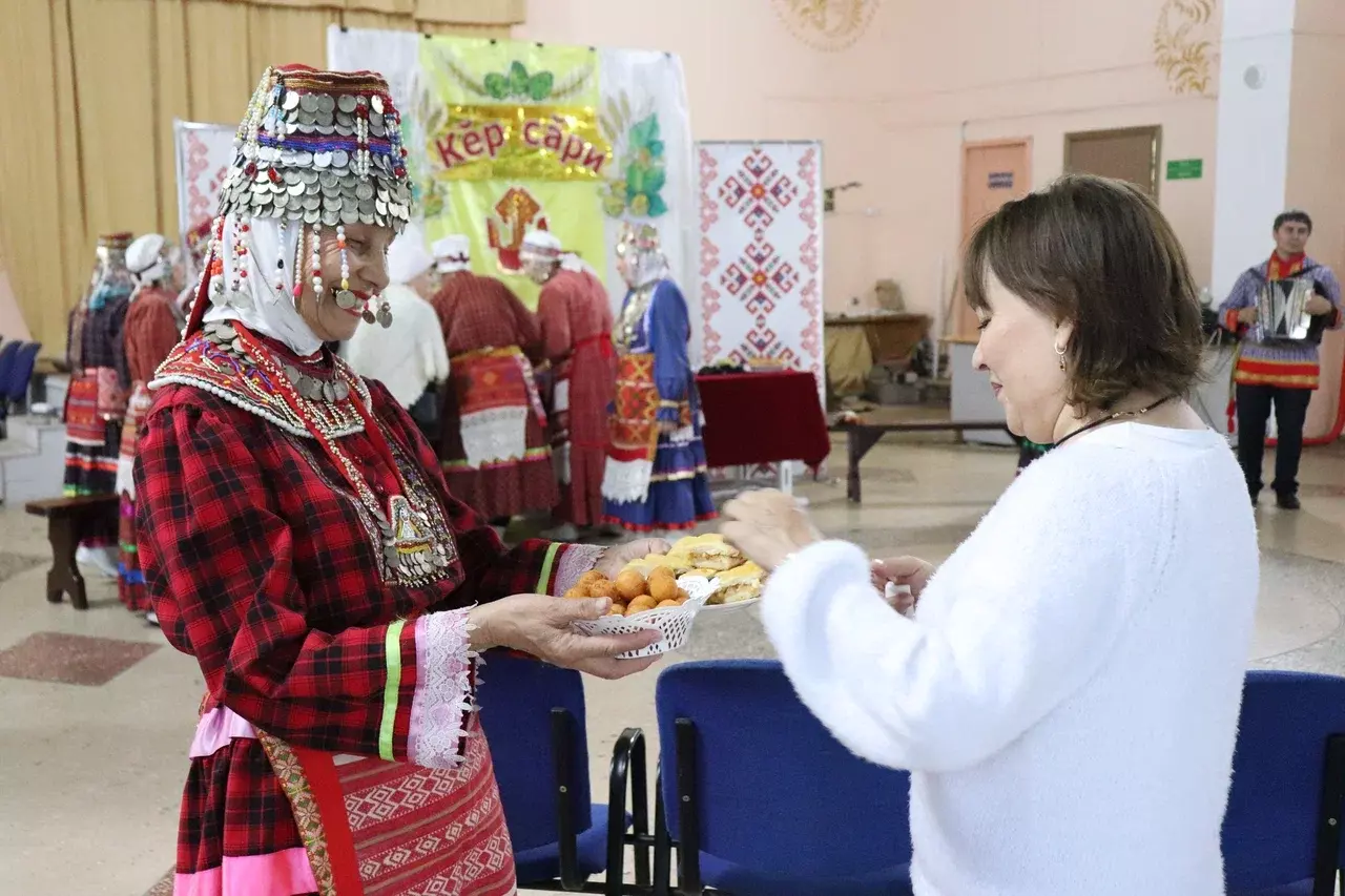 Пелепей чăвашĕсем «Кĕр сăрине» пухăннă