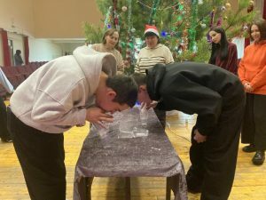 Çветке телей илсе çитерчĕ