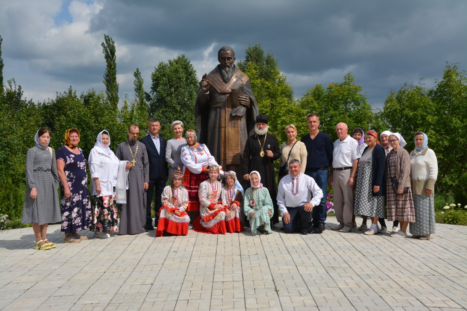 Аслă Василий Святитель чиркĕвне – 25 çул