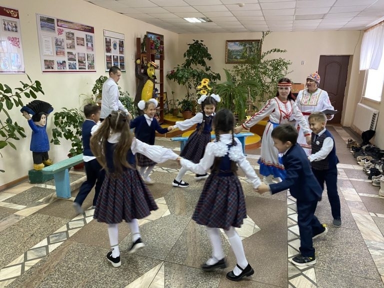 Йăла-йĕркесене çĕнĕрен чĕртсе тăратасси: манăçа тухнă чăваш вăййисен уявĕ