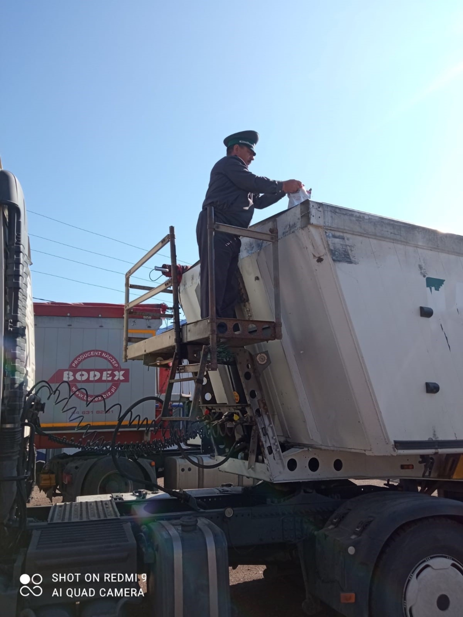 Китая кăшман жомĕн пысăк партине ăсатнă