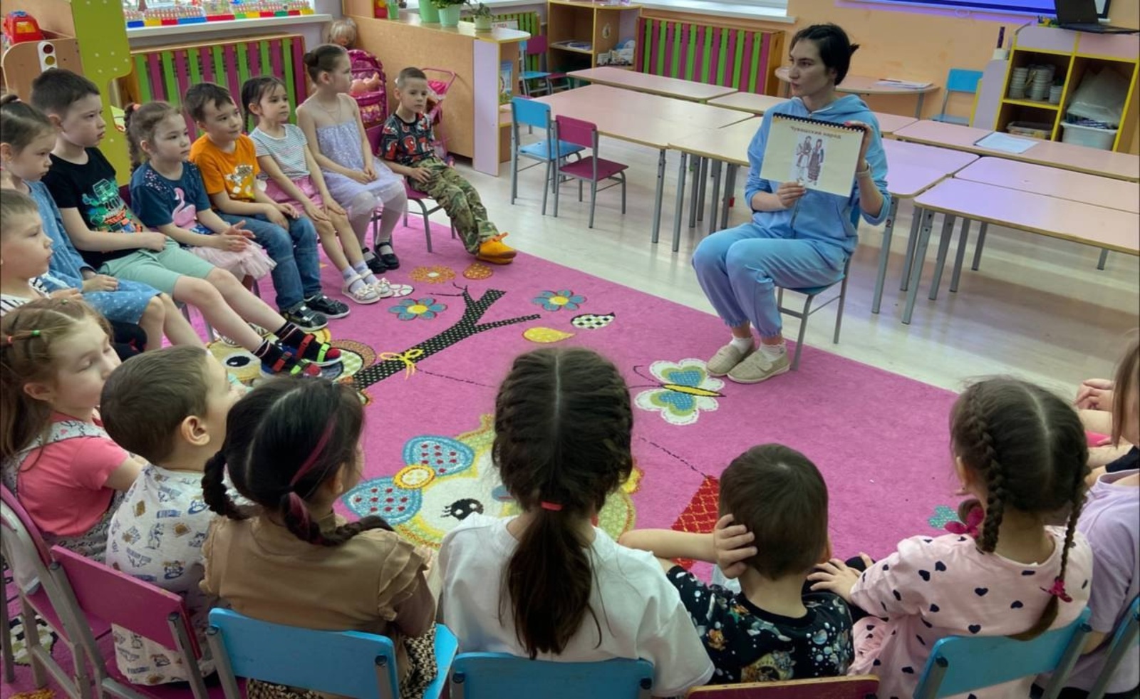 Ĕпхÿри ача садĕнчи шăпăрлансем «Патак туртмалла» вылянă