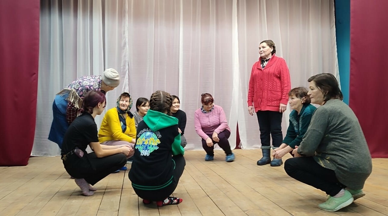 Тинĕскÿл ачисем авалхи вăйăсен тĕнчинче пулнă