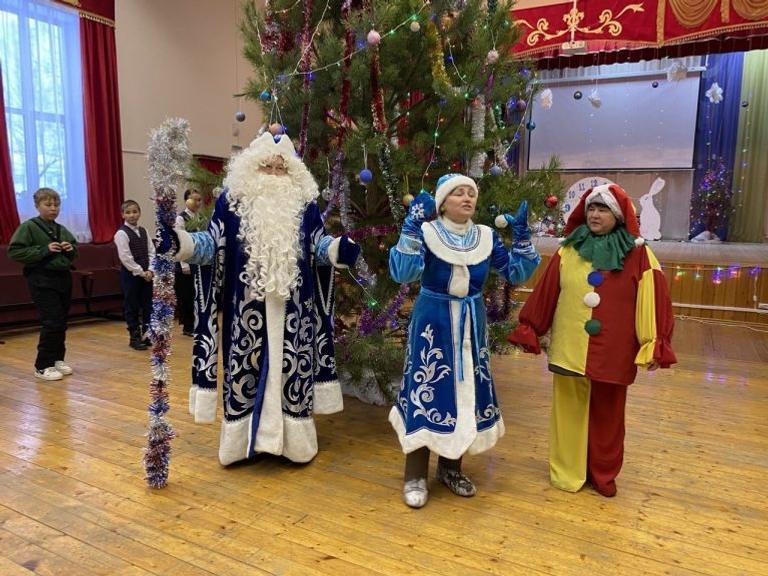 Уяв, вăйăсем тата ырă Хĕл Мучи