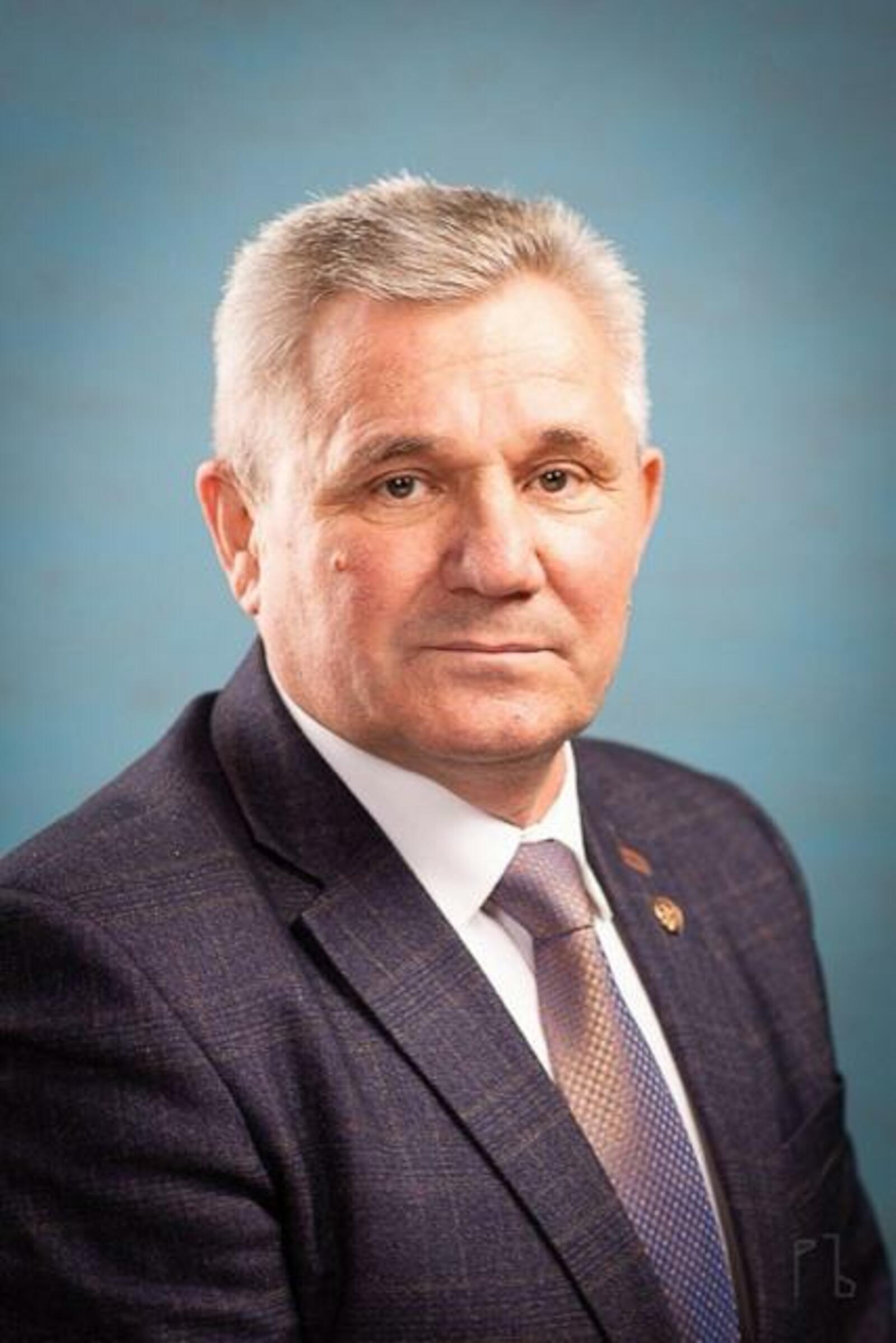 Канашăн çĕнĕ ертÿçине çирĕплетнĕ