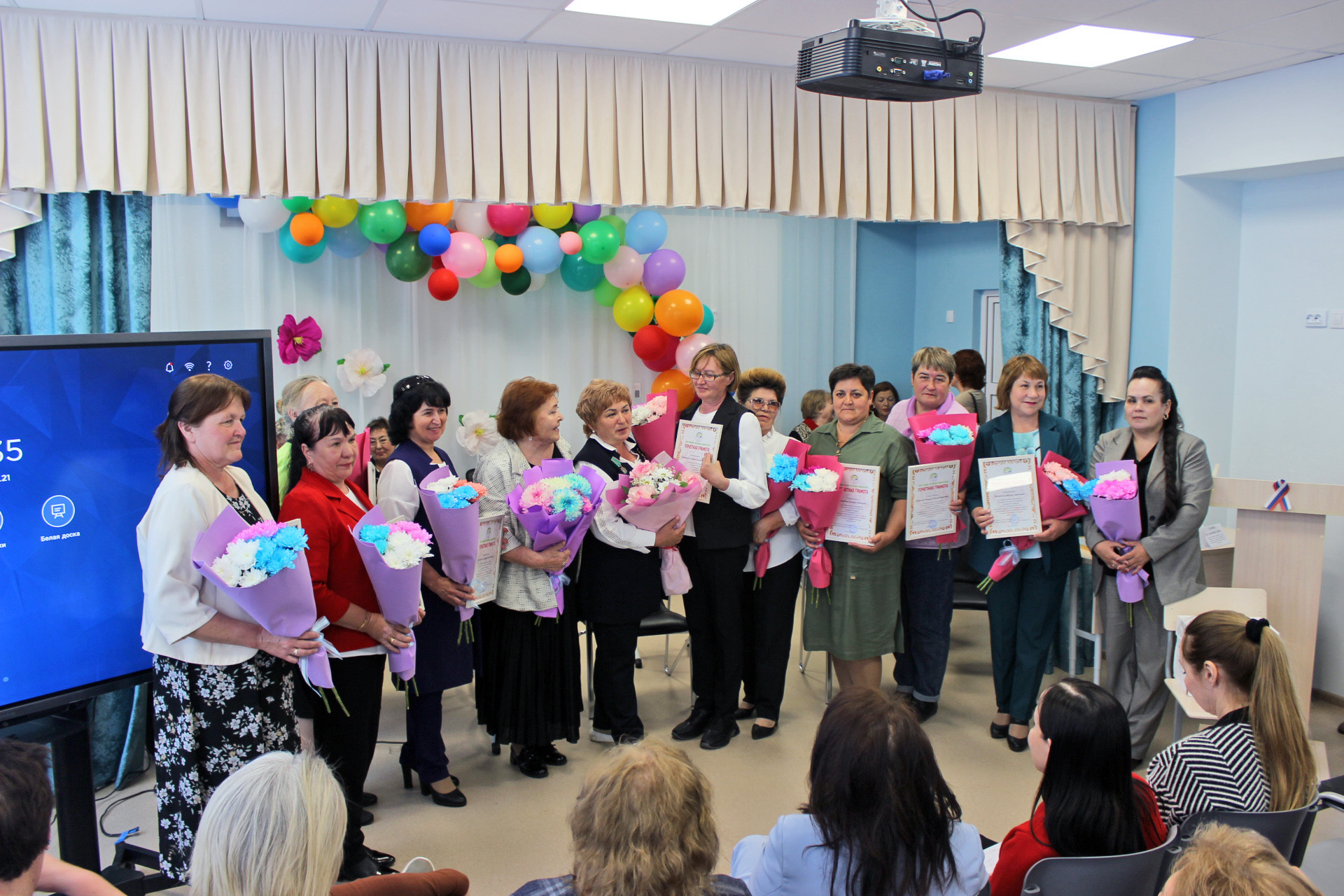 Канашлу темиçе теçетке хĕрарăма пĕрлештернĕ