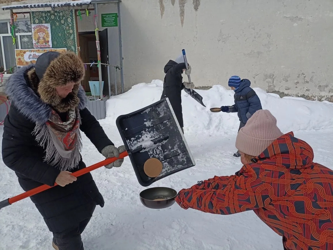 Çуркуннене çул уçса хĕле ăсатрăмăр