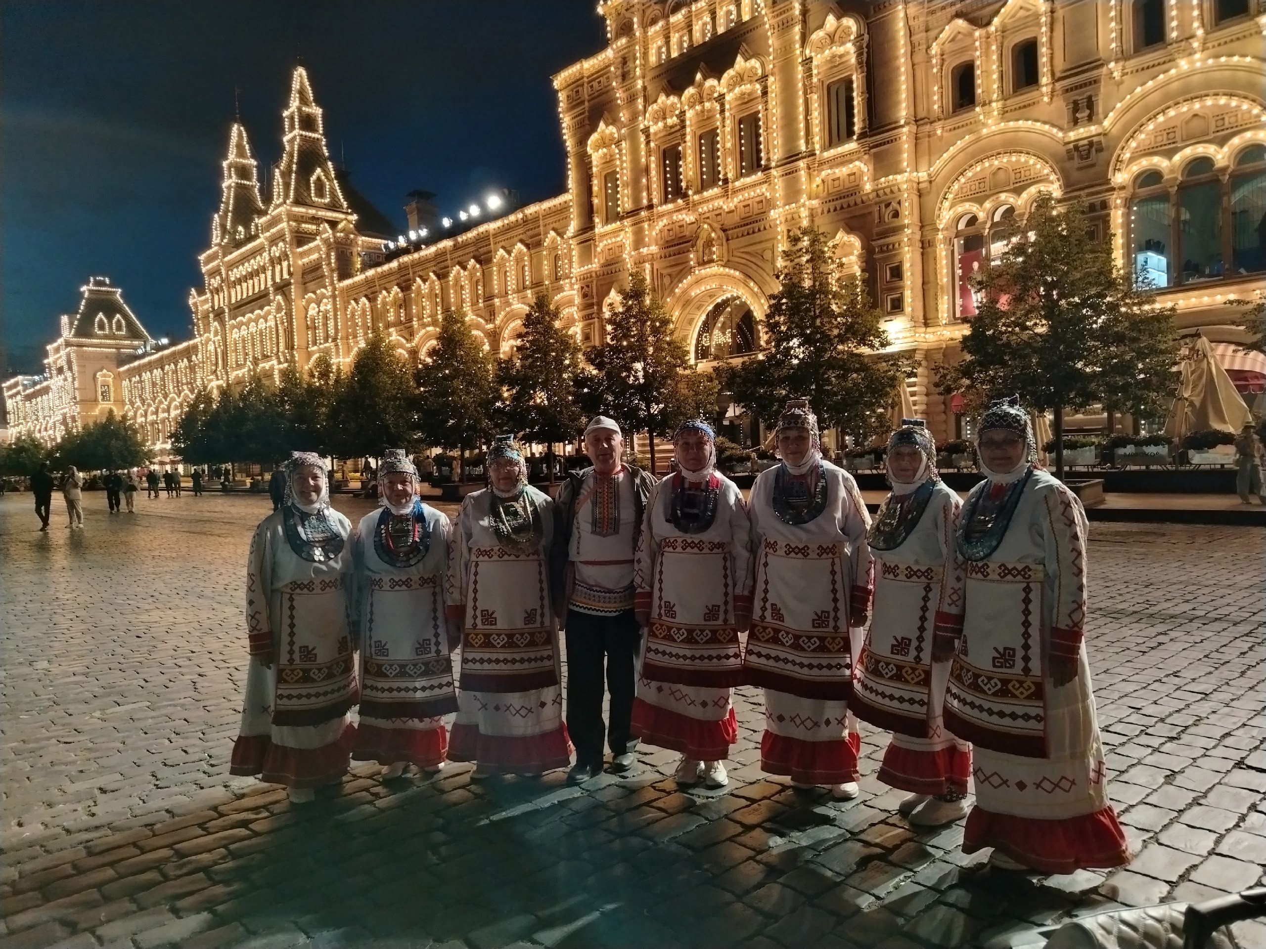 «Тус-тăван» хастарĕсем мускавсене те тĕлĕнтерчĕç