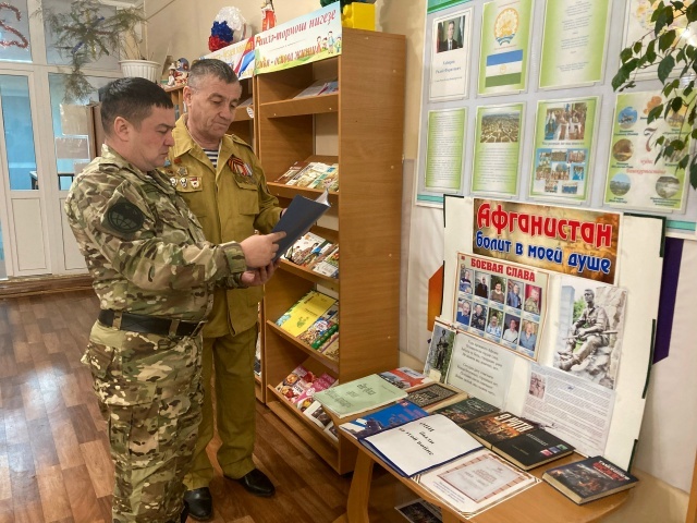 Салтак вăрçа суйласа илмест, вăл хăйĕн тивĕçне чыслăн пурнăçлать