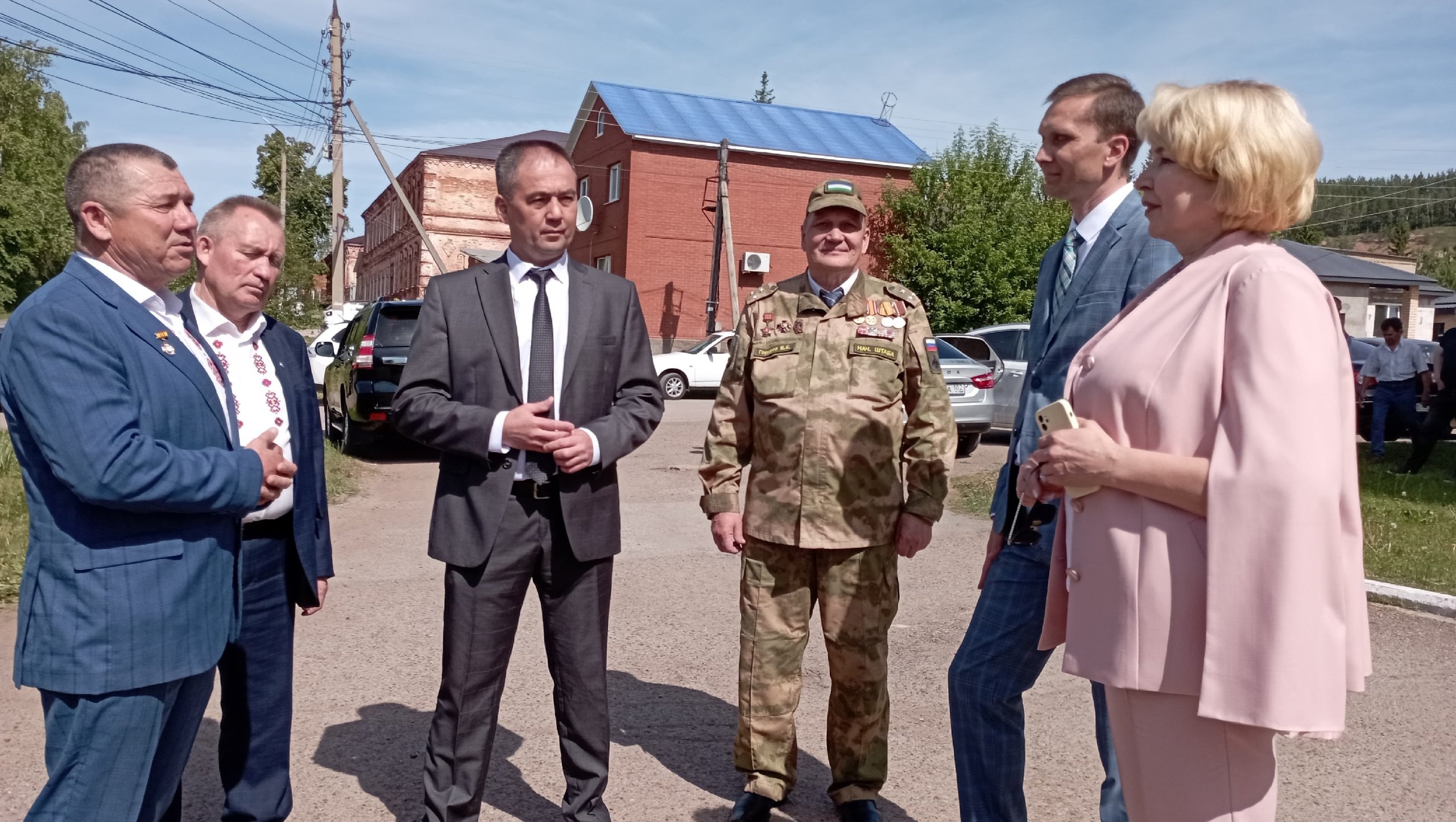 Пелепейĕнче К.В. Иванова халалласа барельеф уçрĕç