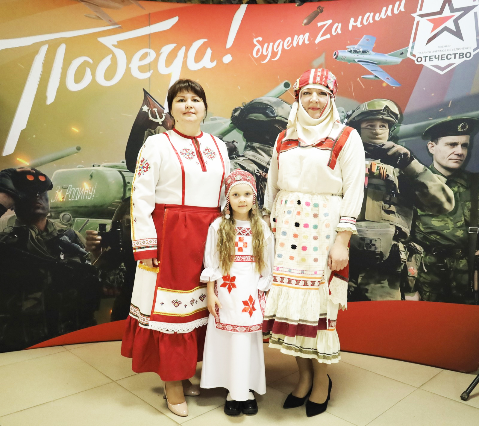 «Ачалăх тĕнчи» анлă та илемпе тулли пултăр