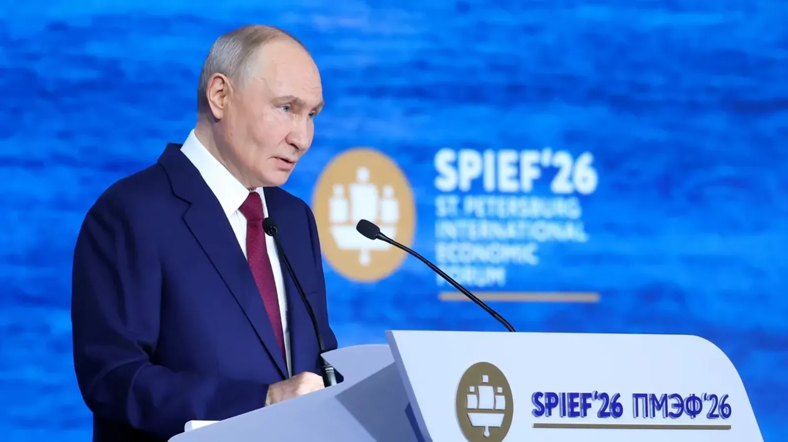 Радий Хабиров Владимир Путина Пушкăртстанăн ĕçĕсене пысăк хак панăшăн тав тунă