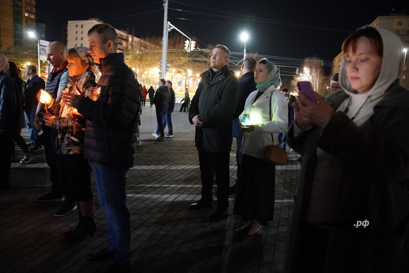 Радий Хабиров Пушкăртстанра пурăнакансене Мăнкун ячĕпе саламланă