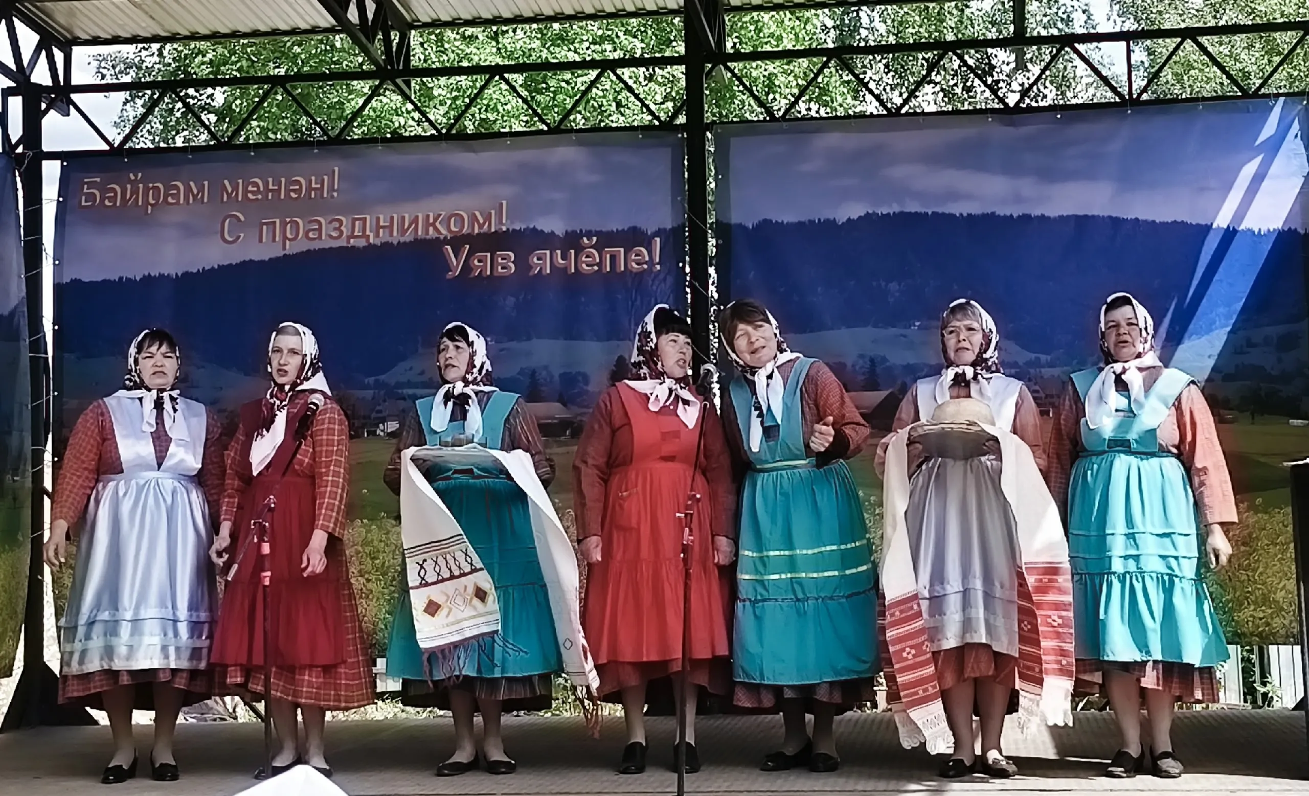 Сименккесемшĕн Кÿршĕ кунĕ савăнăçлă уява çаврăнчĕ
