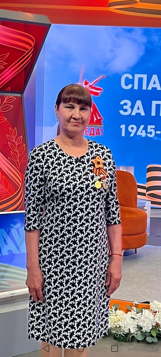 Тăватă çемьене «Ашшĕ-амăшĕн хастарлăхĕ» медальпе чыслĕç