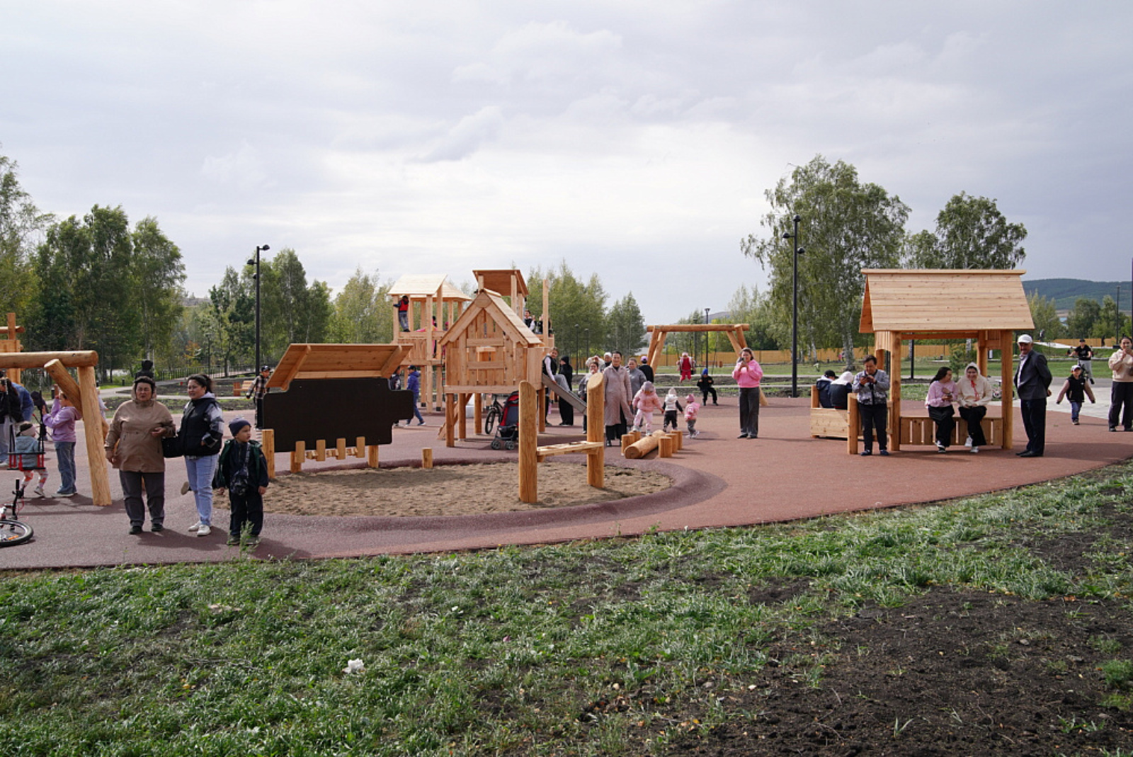 Реконструкцию парка в Баймаке завершат этой осенью