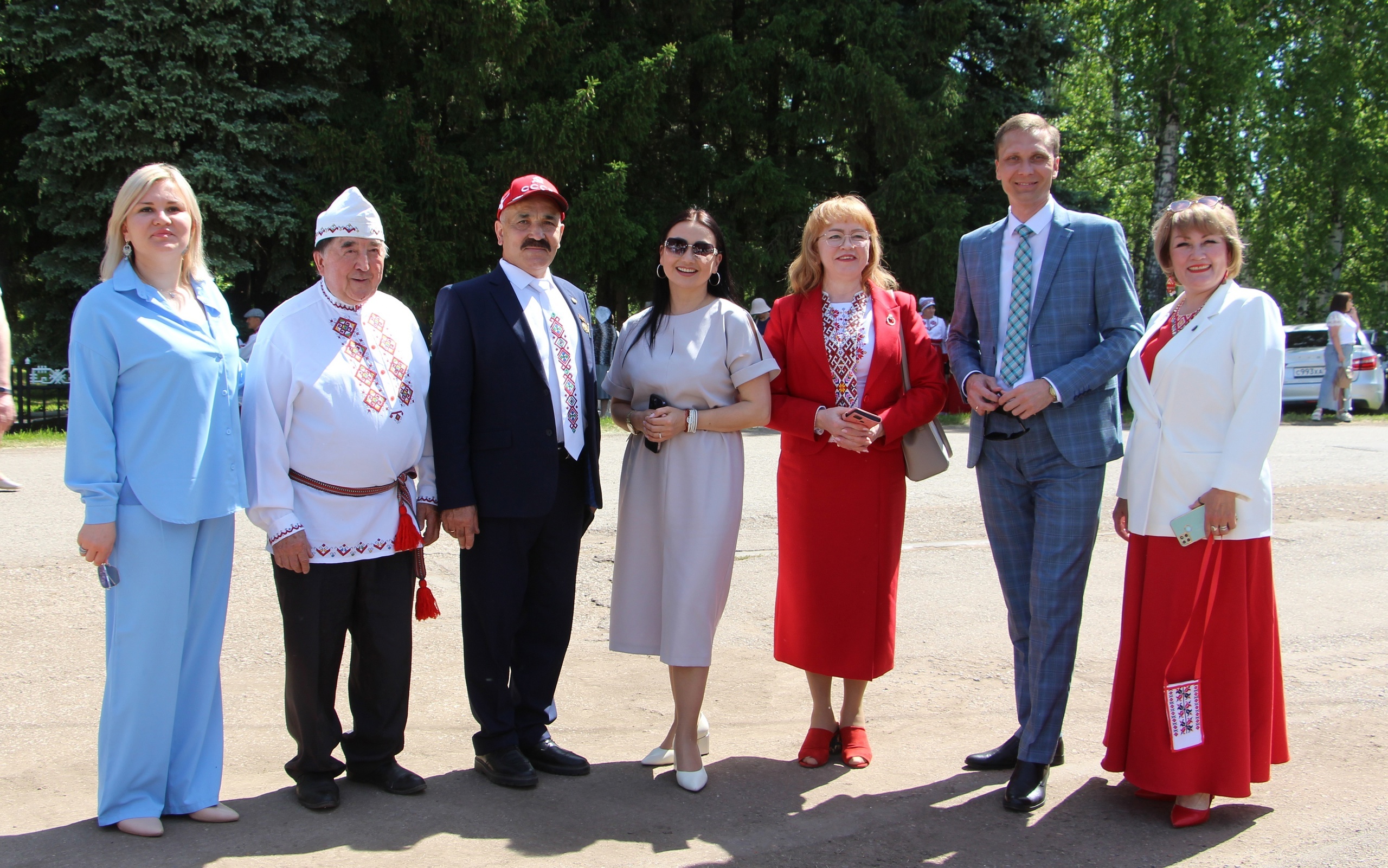 «Кĕçтенттин шурă кăвакарчăн пулса таврăнчĕ-тĕр»