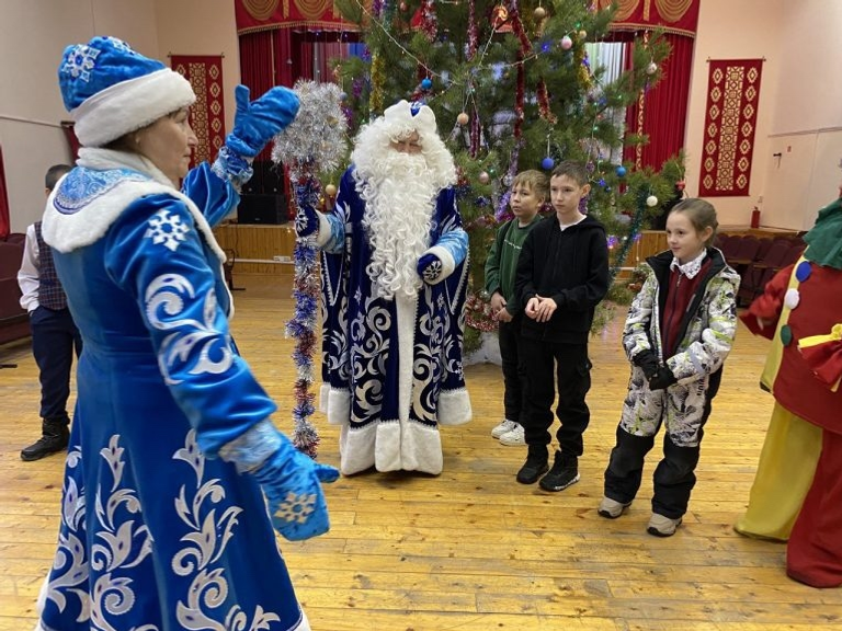 Уяв, вăйăсем тата ырă Хĕл Мучи