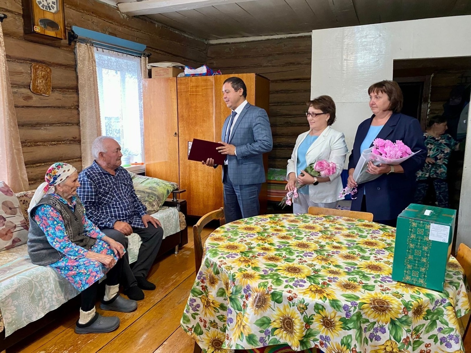 Вĕсен пурнăçĕ ыттисемшĕн тĕслĕх шутланать