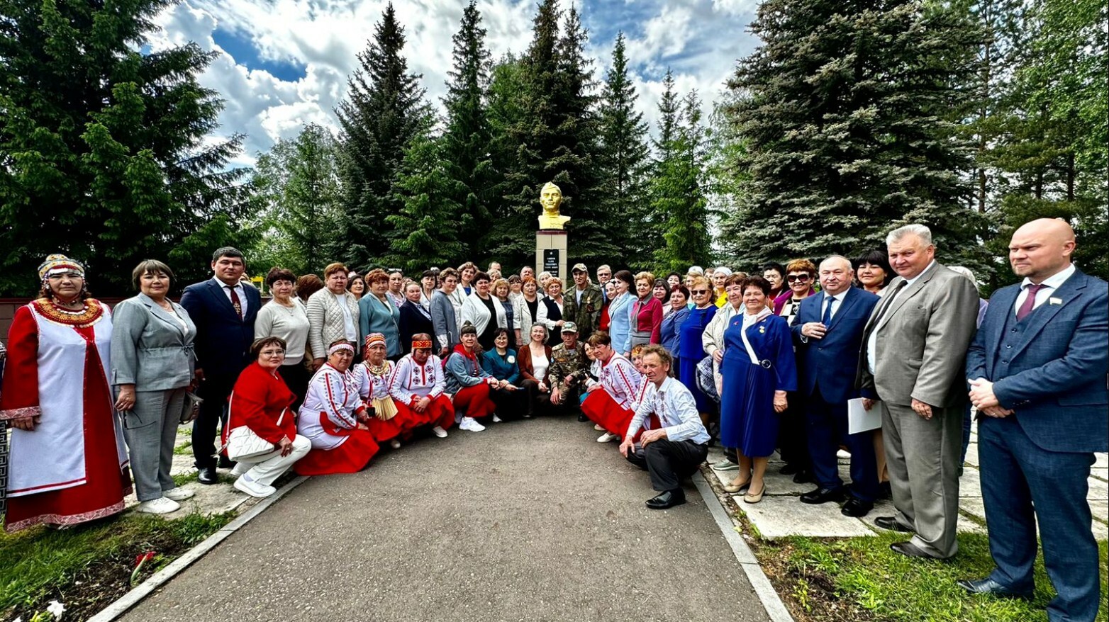 Канашлу темиçе теçетке хĕрарăма пĕрлештернĕ