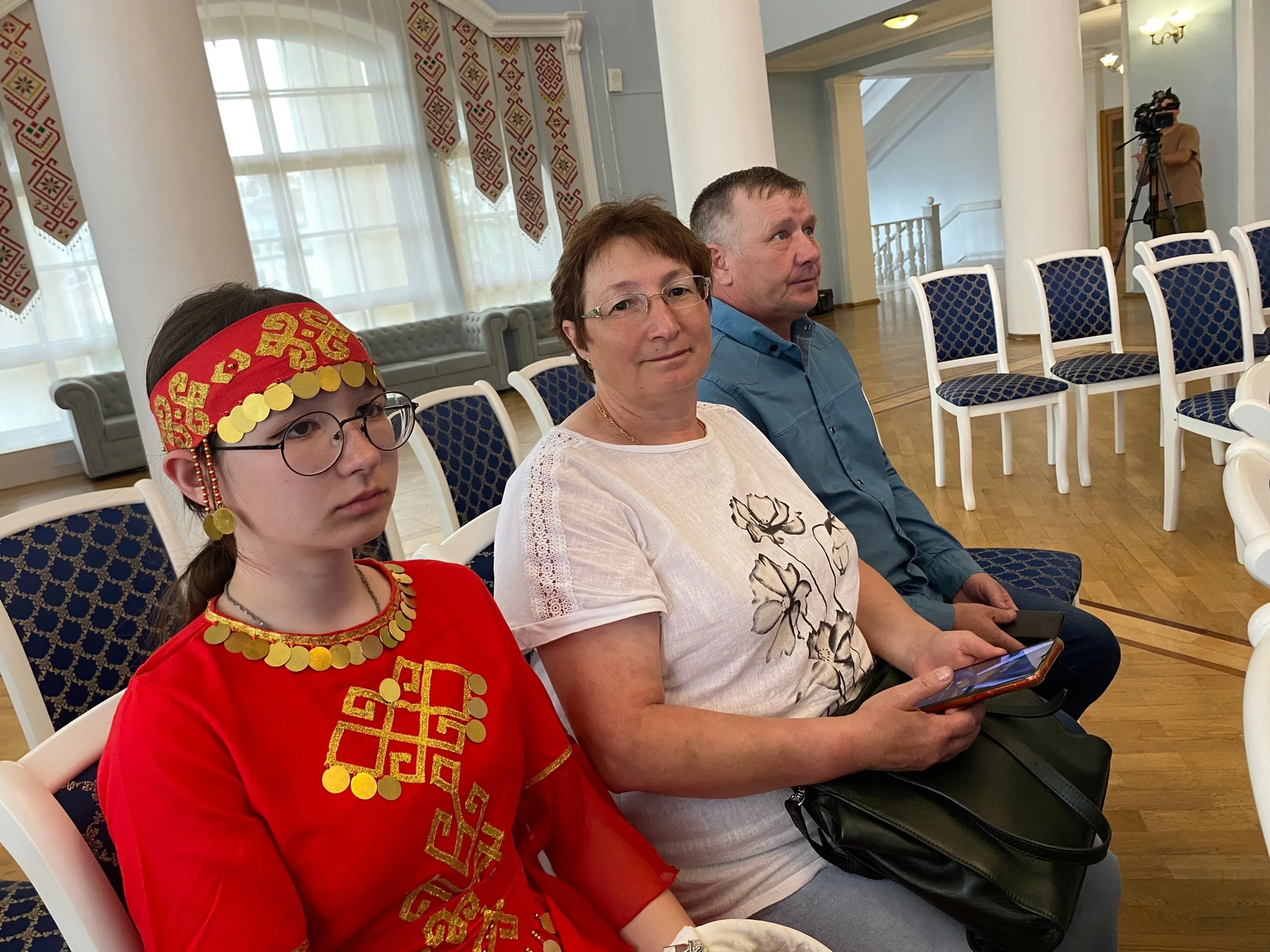 «Пулас артистсене, çыравçăсене курса савăнтăм»