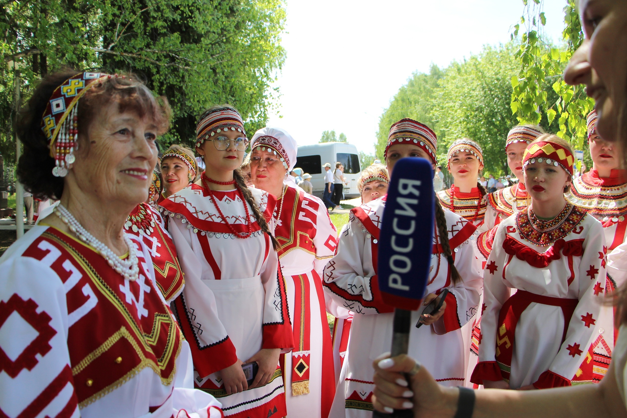«Кĕçтенттин шурă кăвакарчăн пулса таврăнчĕ-тĕр»