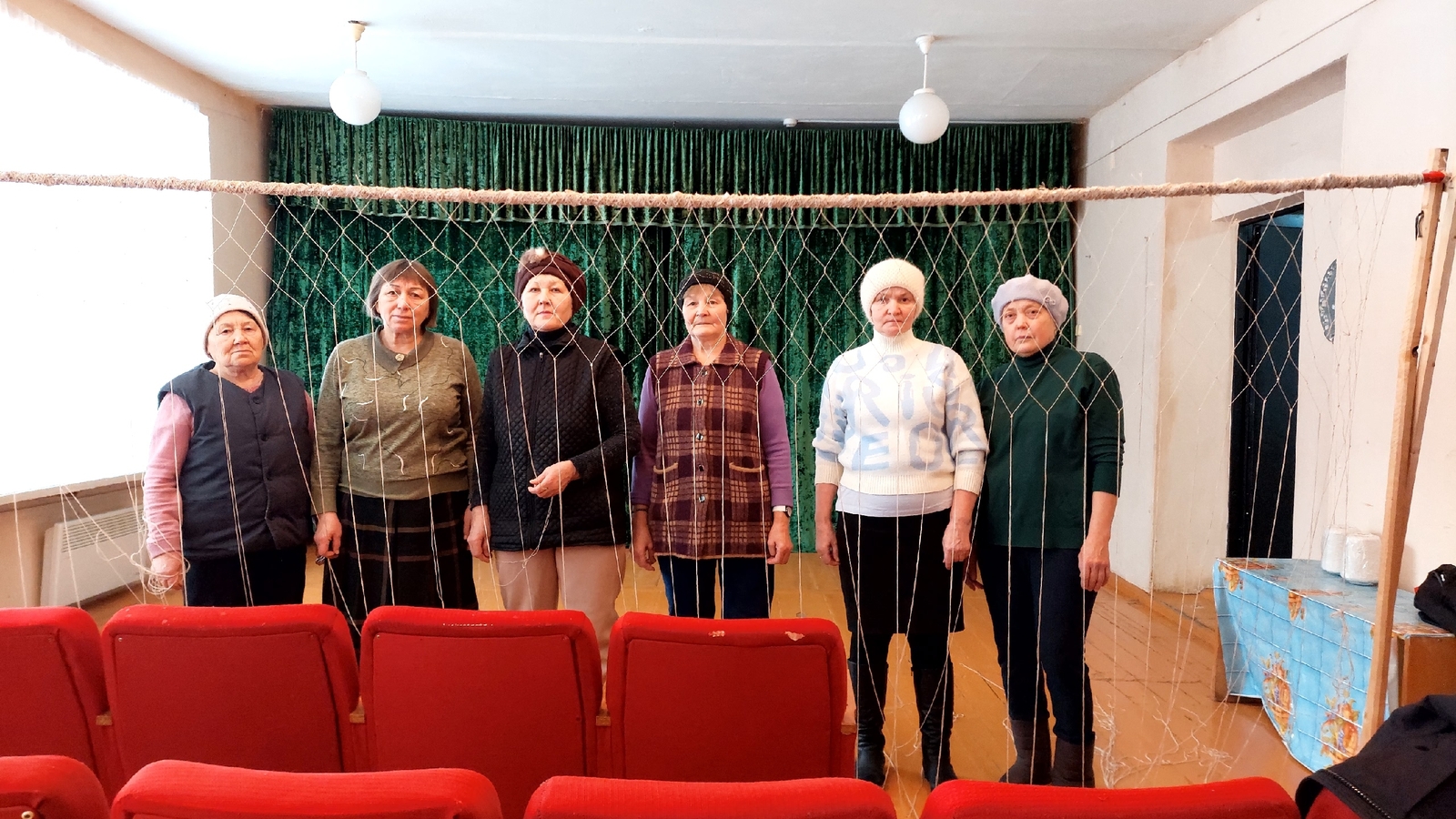 Дронсене хирĕç кĕрешеççĕ: хĕрарăм вăйĕ ĕçре